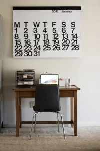 A desk and calendar